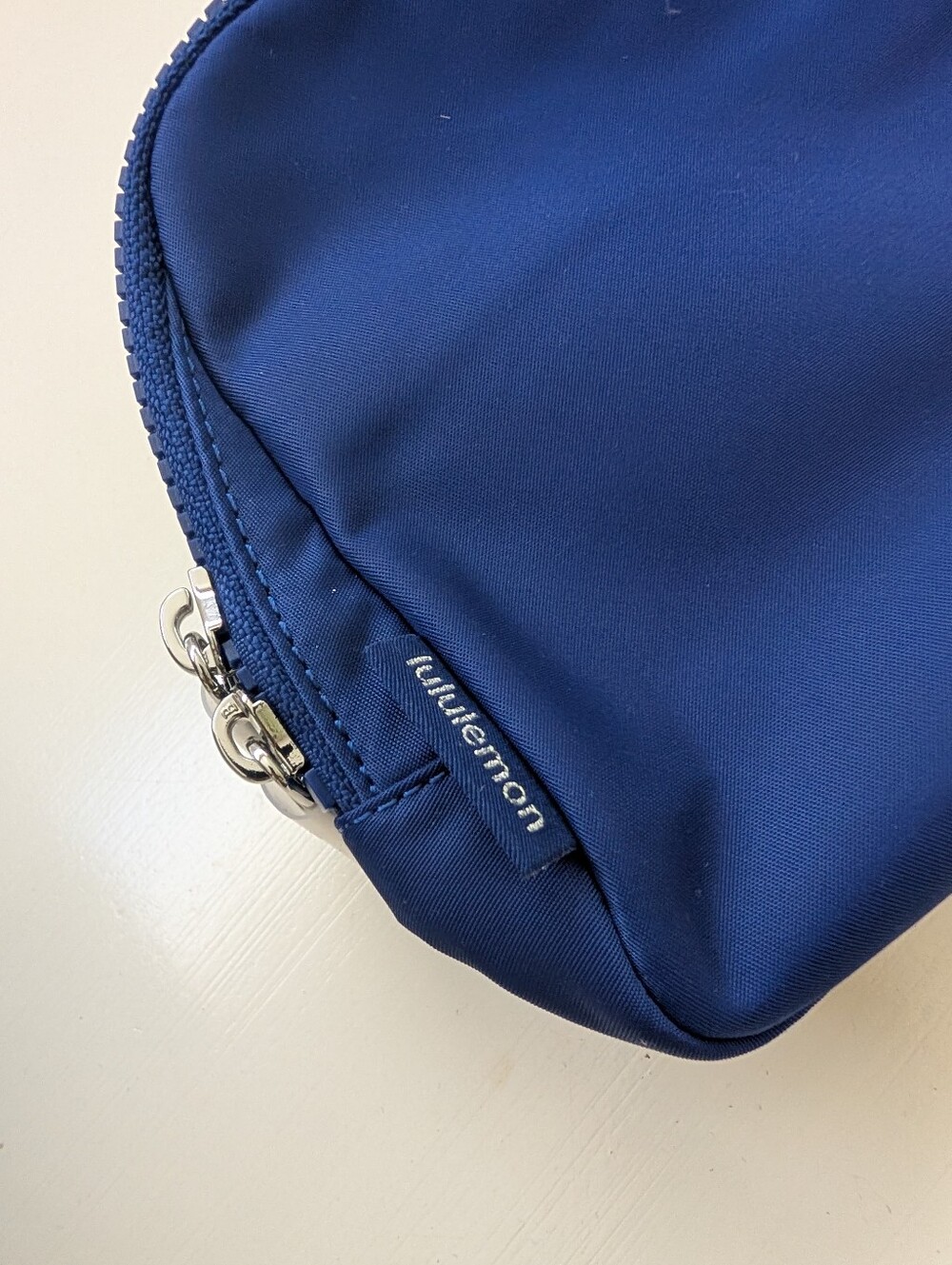 Lululemon Everywhere Belt Bag 2L Club Blue - Picture 7 of 9
